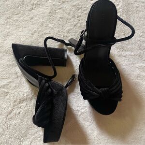New platform velvet heels in black womens size 8